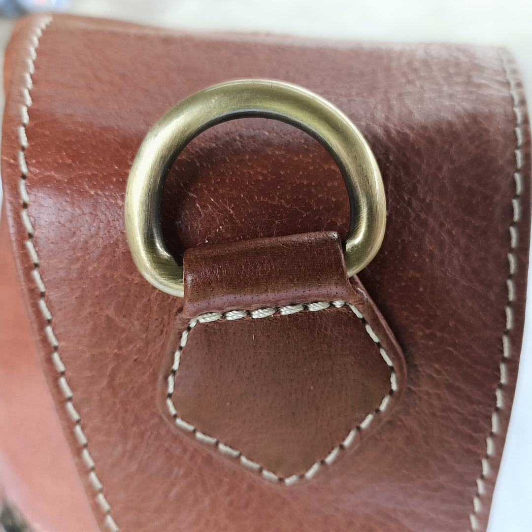 Mochila de cuero móvil