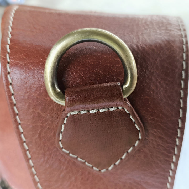 Mochila de cuero móvil