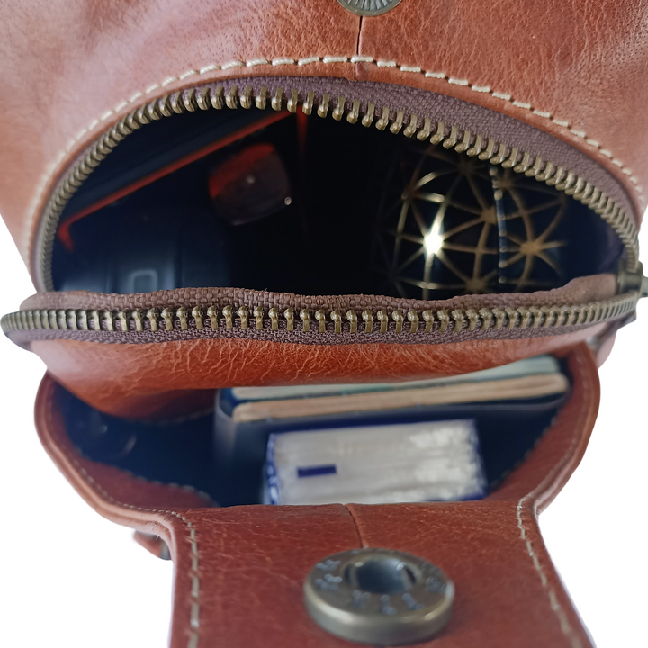 Mochila de cuero móvil